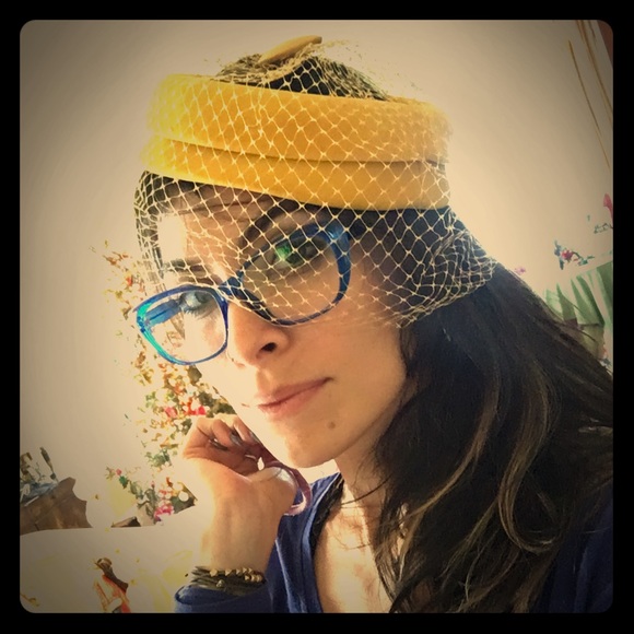 Pillbow netted Mustard Yellow - Picture 1 of 8